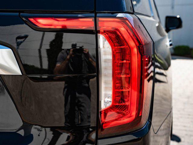 used 2021 GMC Yukon car, priced at $40,598