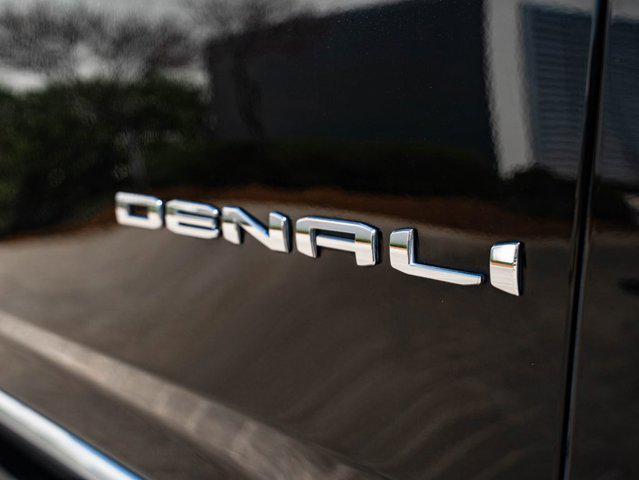 used 2021 GMC Yukon car, priced at $40,598