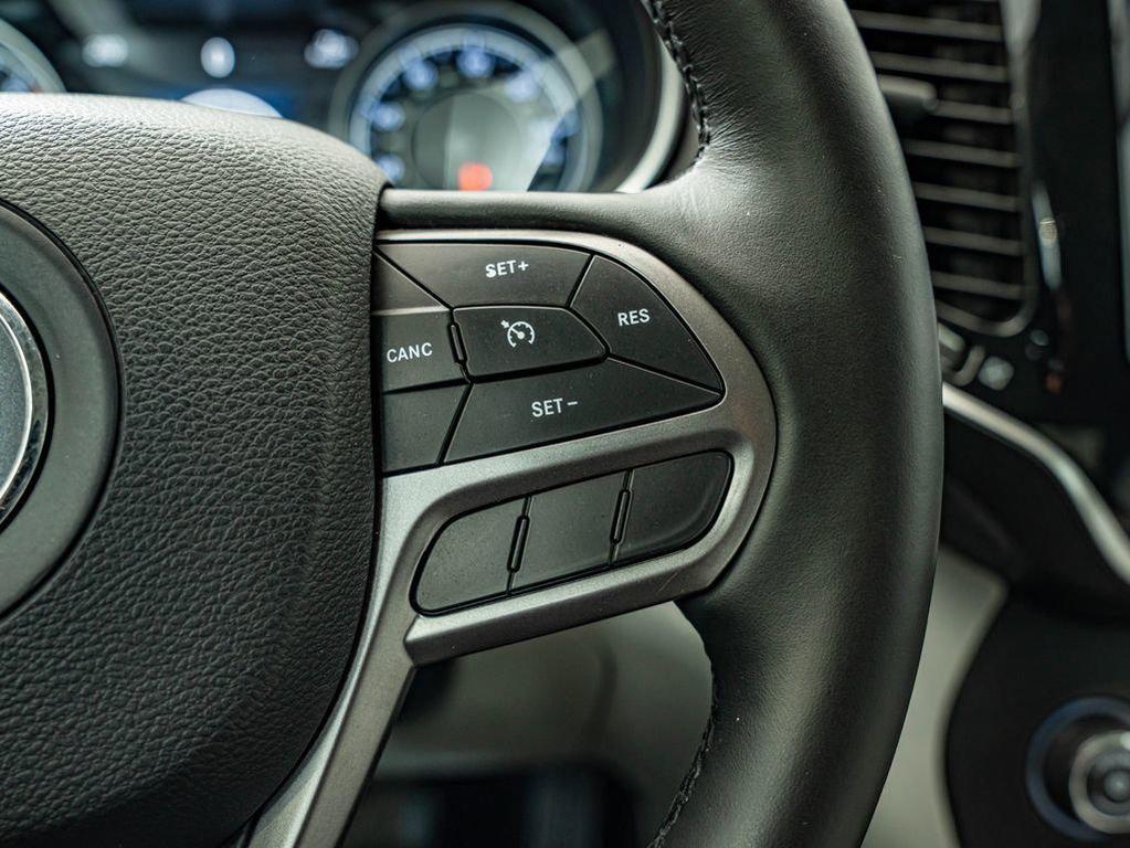 used 2019 Jeep Cherokee car, priced at $18,593
