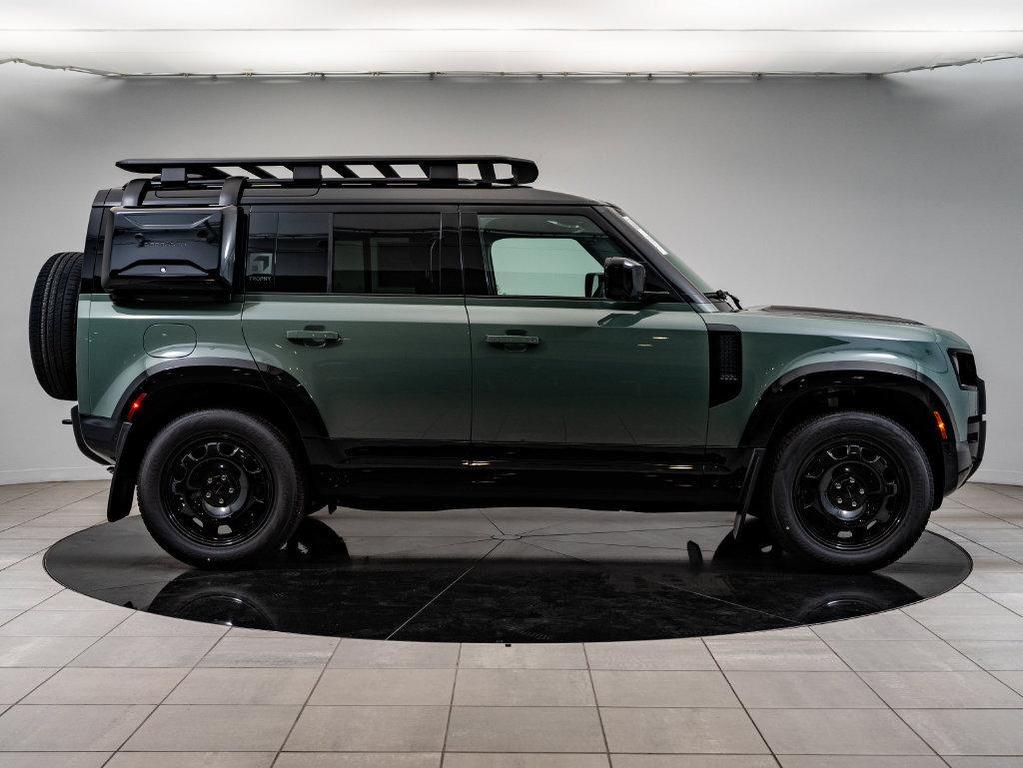 Land Rover Defender view 11
