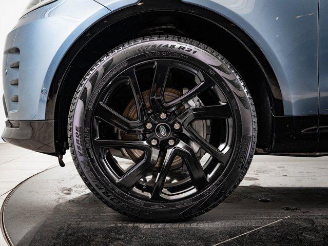 used 2023 Land Rover Discovery car, priced at $38,998