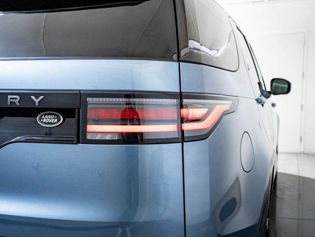 used 2023 Land Rover Discovery car, priced at $38,998
