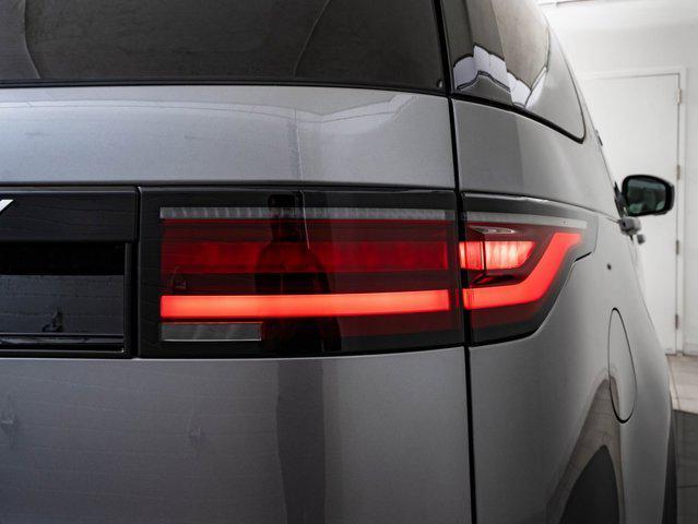 new 2026 Land Rover Discovery car, priced at $64,598