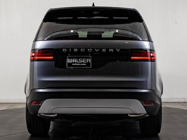 new 2026 Land Rover Discovery car, priced at $64,598