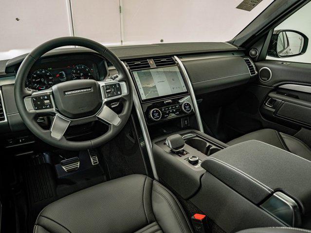 new 2026 Land Rover Discovery car, priced at $77,998