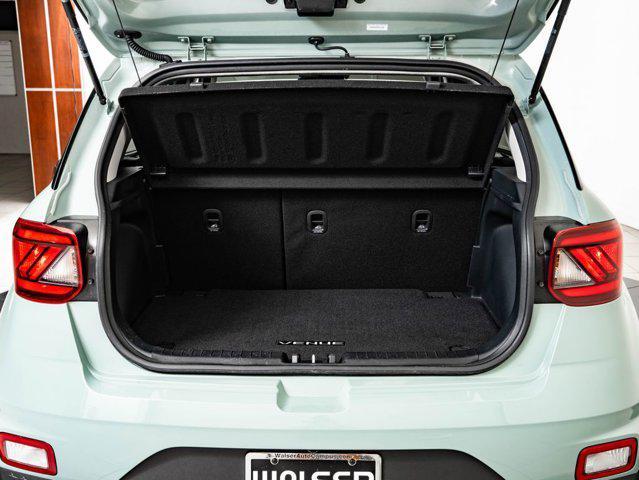 used 2025 Hyundai Venue car, priced at $23,598