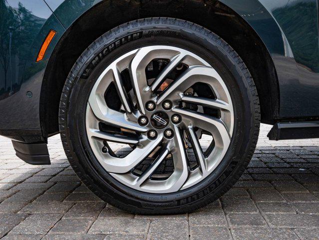 used 2025 Lincoln Navigator car, priced at $83,998
