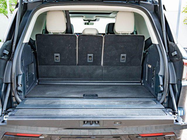 used 2025 Lincoln Navigator car, priced at $83,998