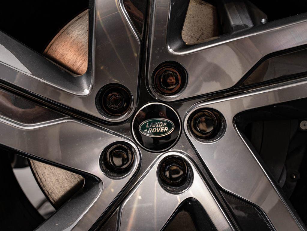 new 2026 Land Rover Discovery car, priced at $77,193