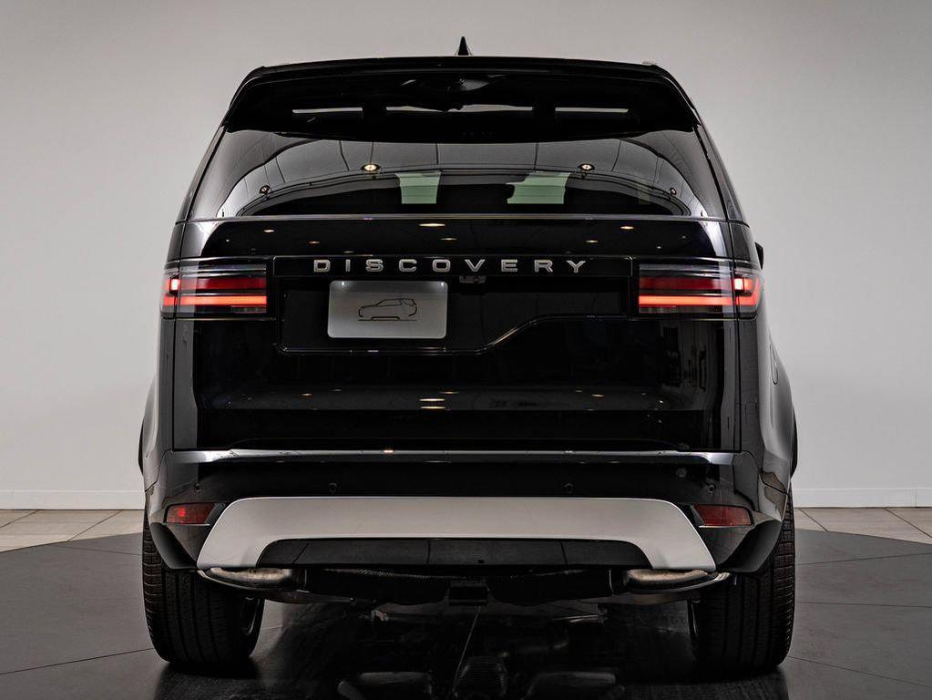 new 2026 Land Rover Discovery car, priced at $77,193