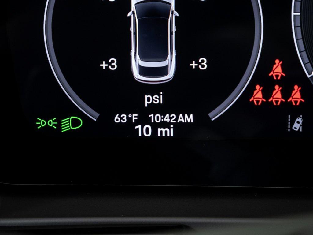 new 2026 Porsche Cayenne car, priced at $116,740