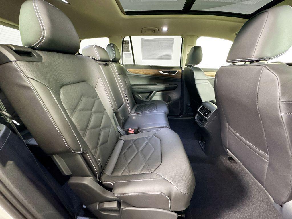 new 2026 Volkswagen Atlas car, priced at $48,459