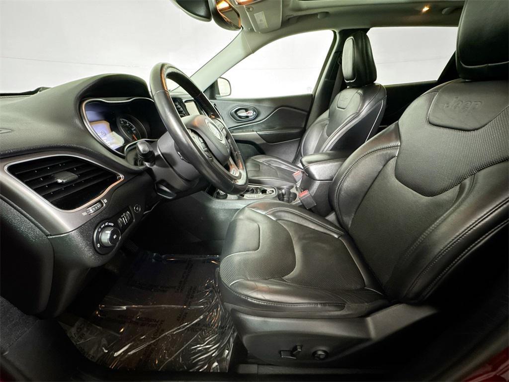 used 2021 Jeep Cherokee car, priced at $19,492