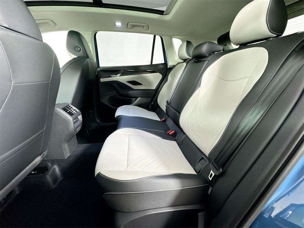 new 2025 Volkswagen Tiguan car, priced at $36,121