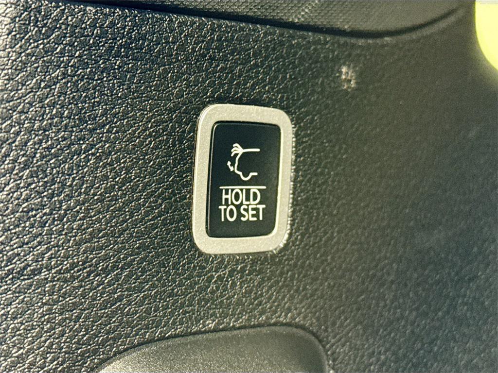 used 2022 Jeep Wagoneer car, priced at $34,987