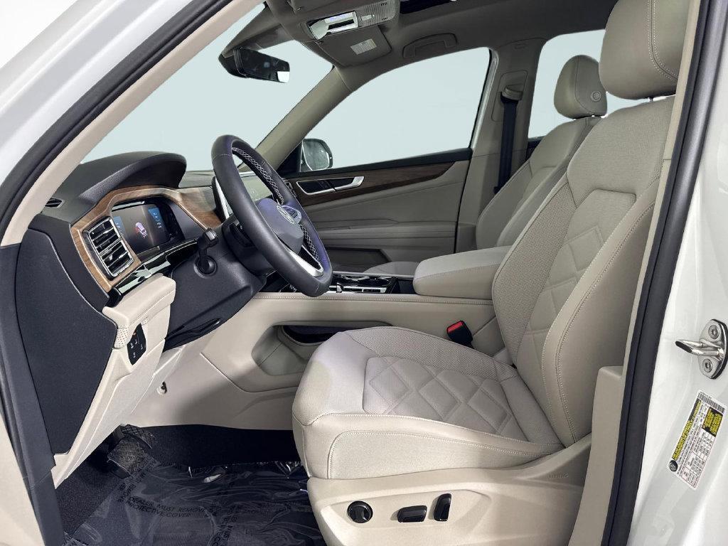 new 2026 Volkswagen Atlas car, priced at $48,944