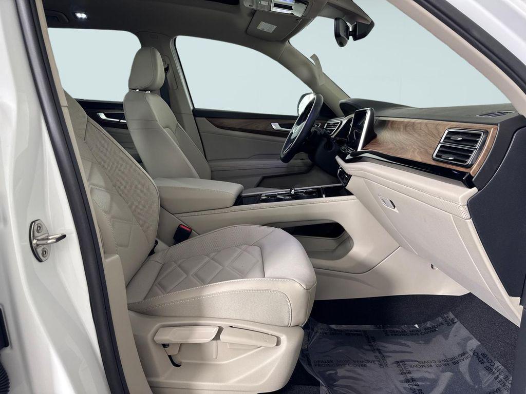 new 2026 Volkswagen Atlas car, priced at $48,944