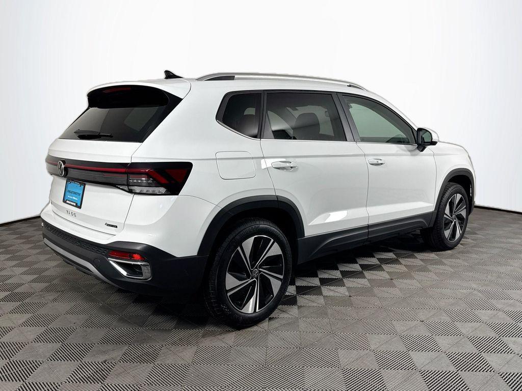 new 2026 Volkswagen Taos car, priced at $33,351