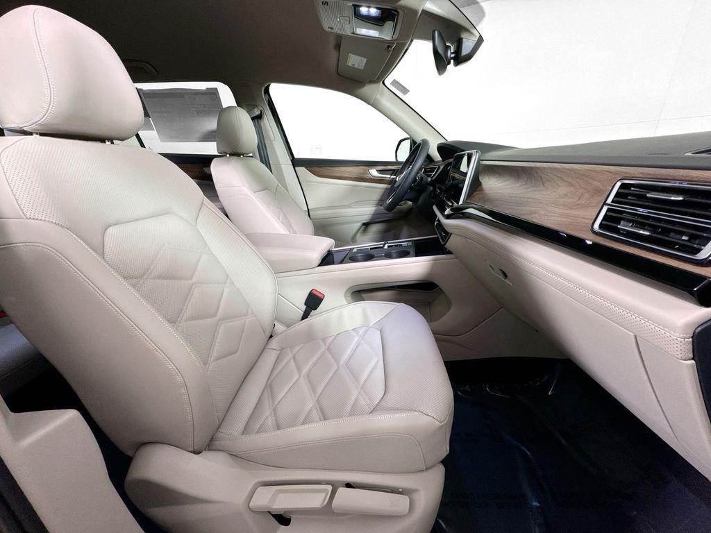 new 2026 Volkswagen Atlas car, priced at $42,245