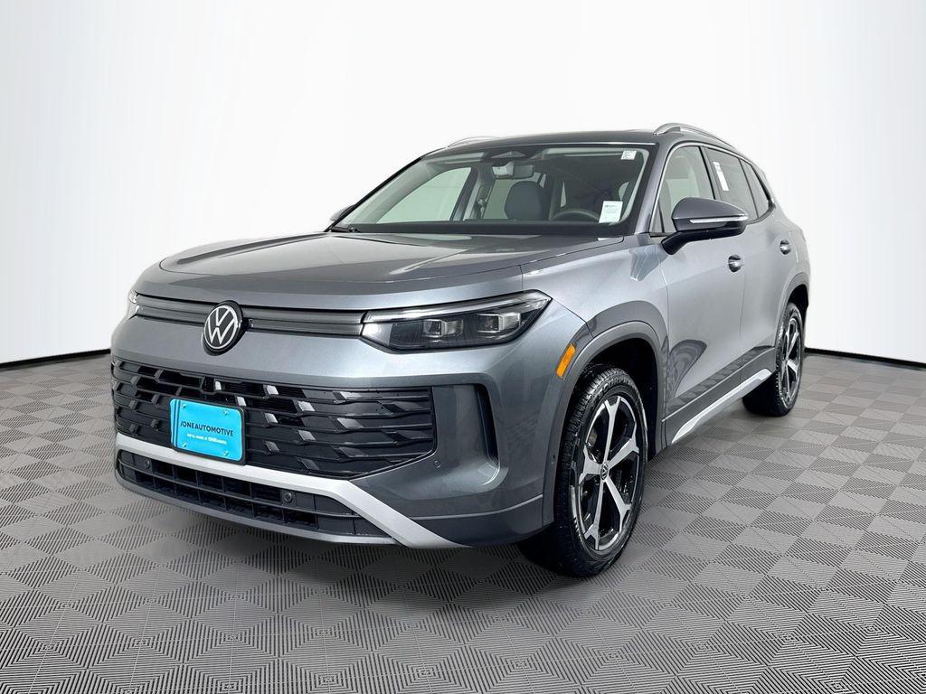 new 2026 Volkswagen Tiguan car, priced at $37,642