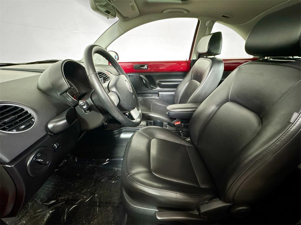 used 2009 Volkswagen New Beetle car, priced at $7,777