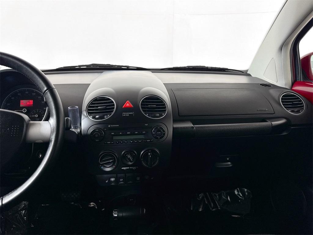 used 2009 Volkswagen New Beetle car, priced at $7,777