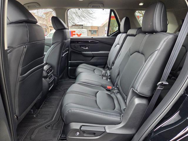 new 2026 Honda Pilot car, priced at $45,990