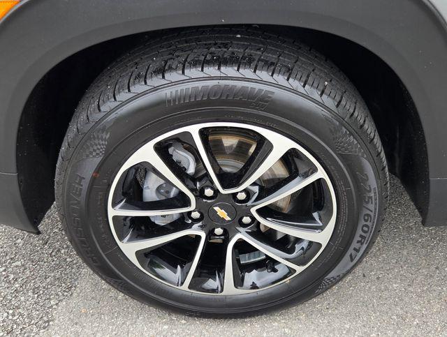 used 2025 Chevrolet TrailBlazer car, priced at $22,139