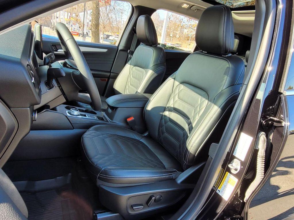 used 2023 Ford Escape car, priced at $25,356