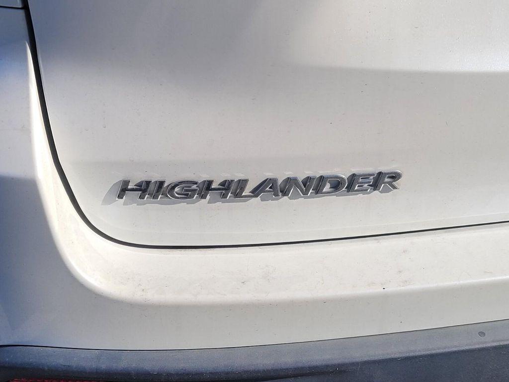 used 2019 Toyota Highlander car, priced at $21,454