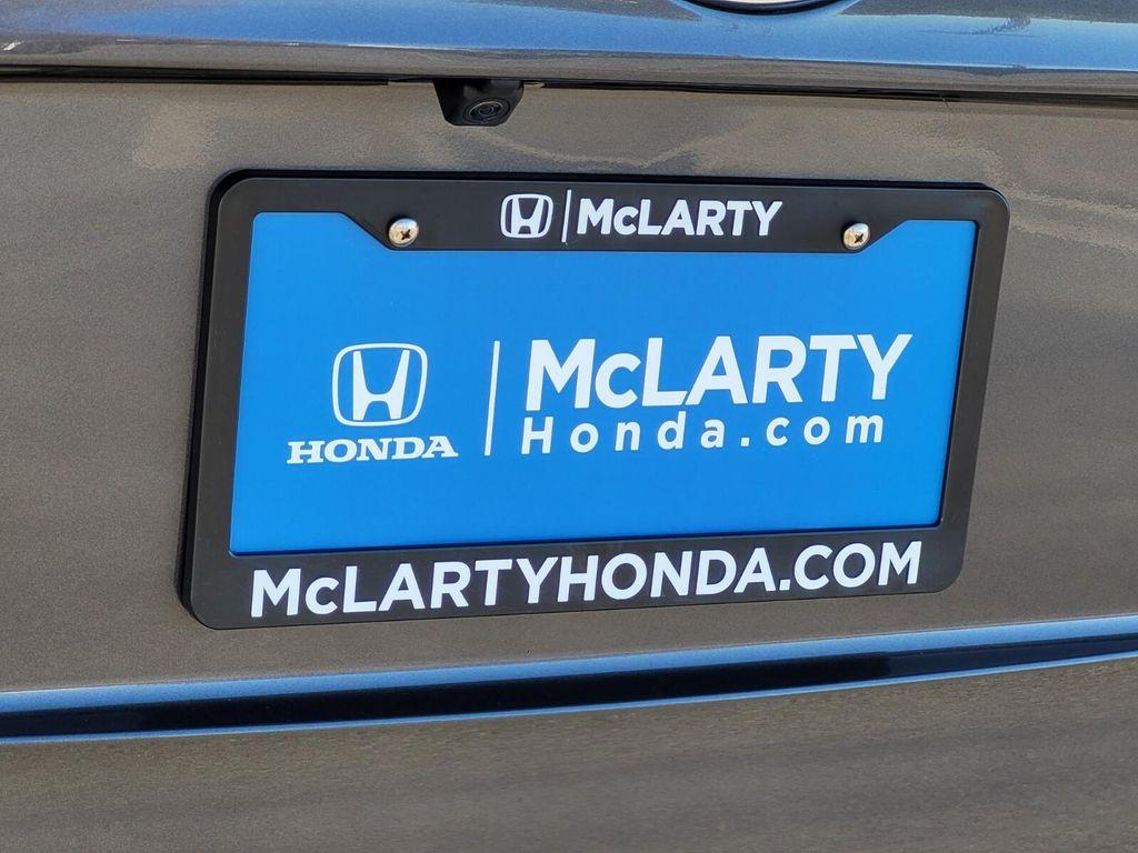 used 2023 Toyota Highlander car, priced at $28,162