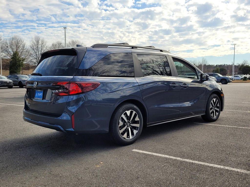 new 2026 Honda Odyssey car, priced at $43,183