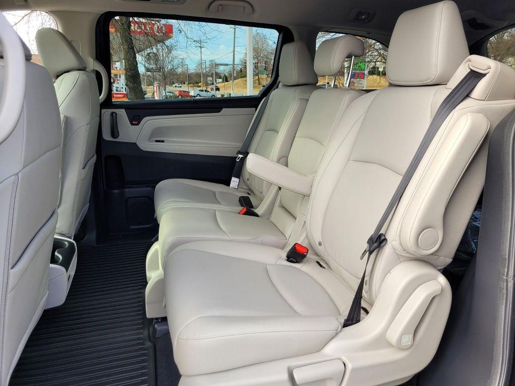 new 2026 Honda Odyssey car, priced at $43,183