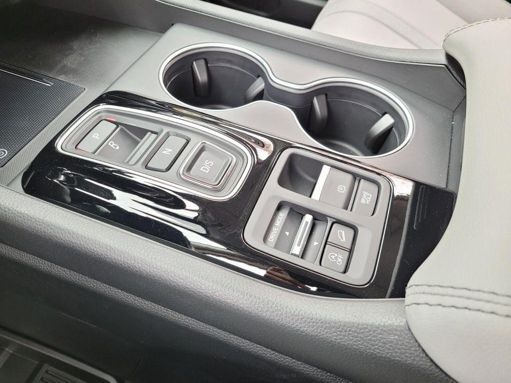 new 2025 Honda Pilot car, priced at $48,400