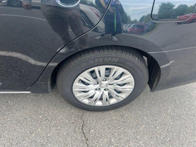 used 2012 Toyota Camry car, priced at $9,666
