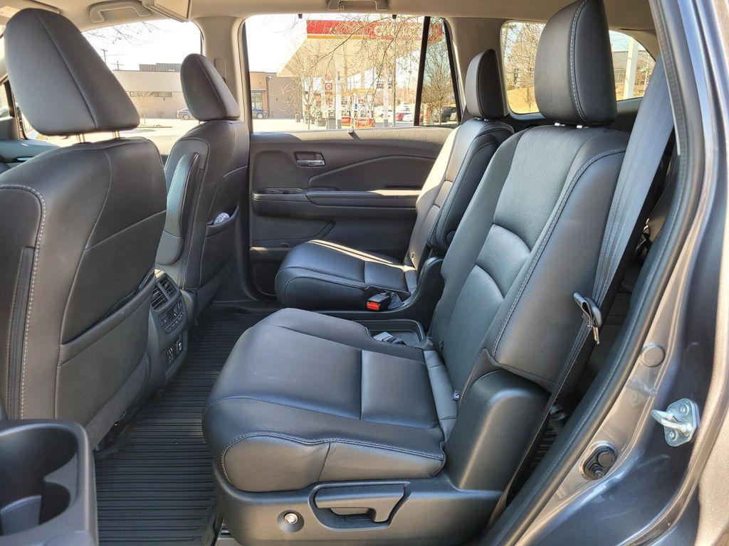 used 2022 Honda Pilot car, priced at $30,921