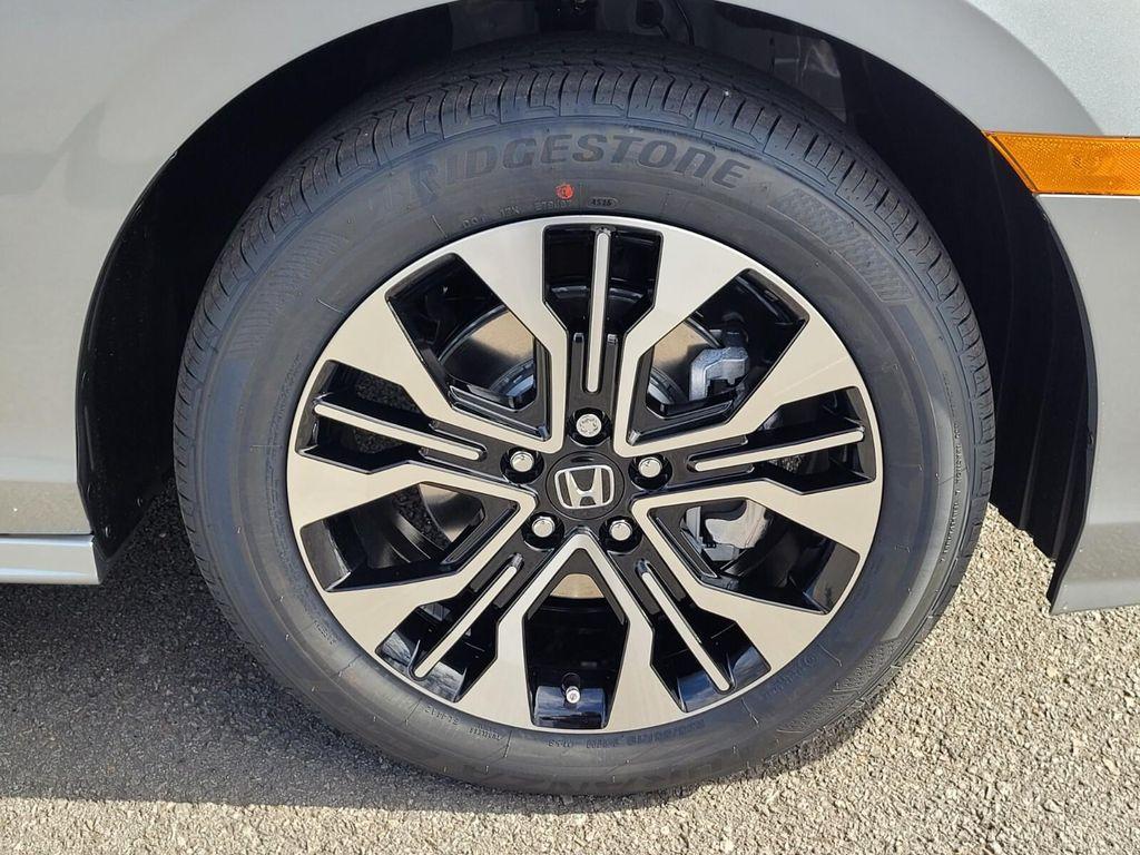 new 2026 Honda Odyssey car, priced at $53,785