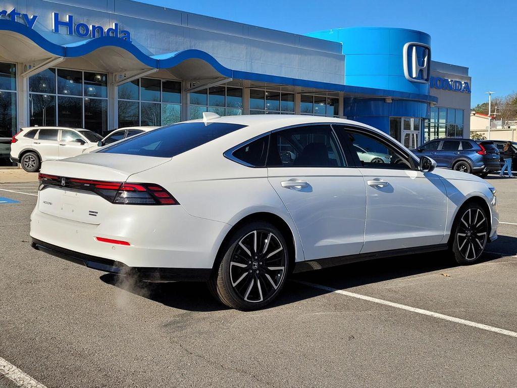 new 2025 Honda Accord Hybrid car, priced at $38,198