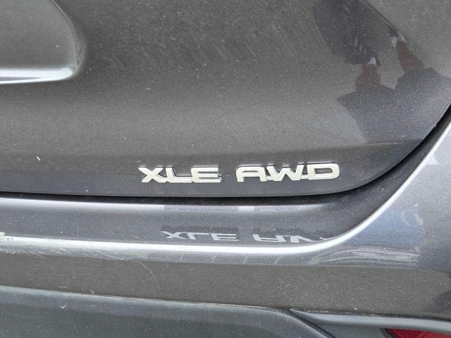 used 2025 Toyota Highlander car, priced at $43,009