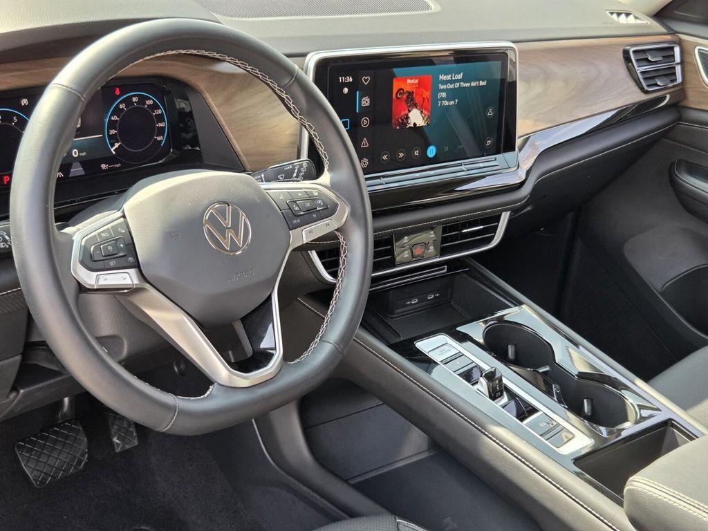 used 2025 Volkswagen Atlas car, priced at $30,484