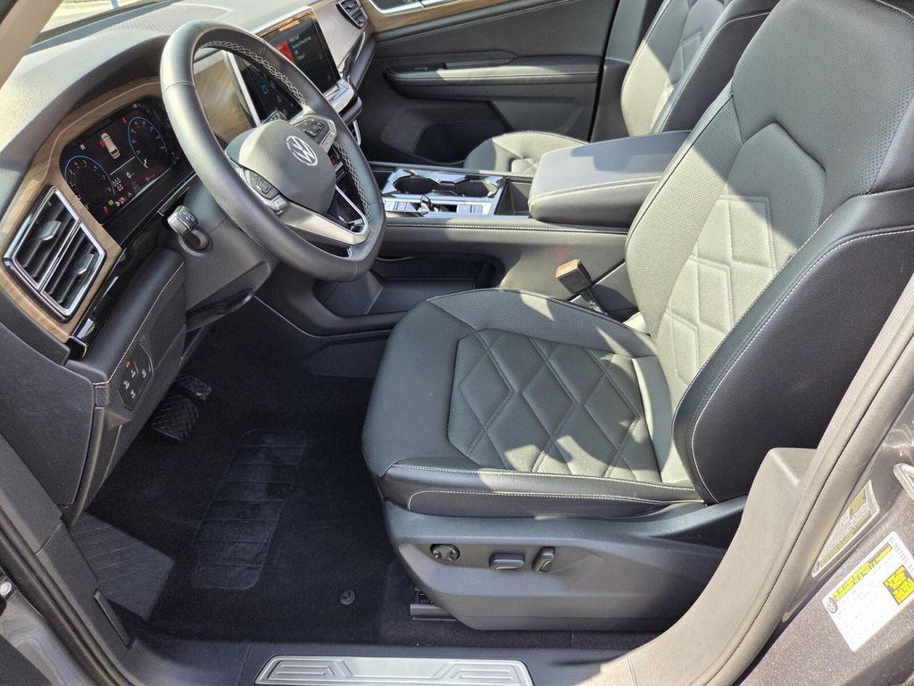 used 2025 Volkswagen Atlas car, priced at $30,484