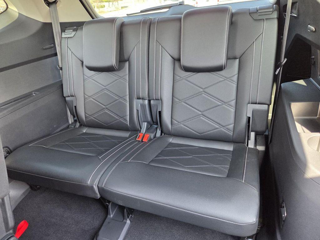 used 2025 Volkswagen Atlas car, priced at $30,484