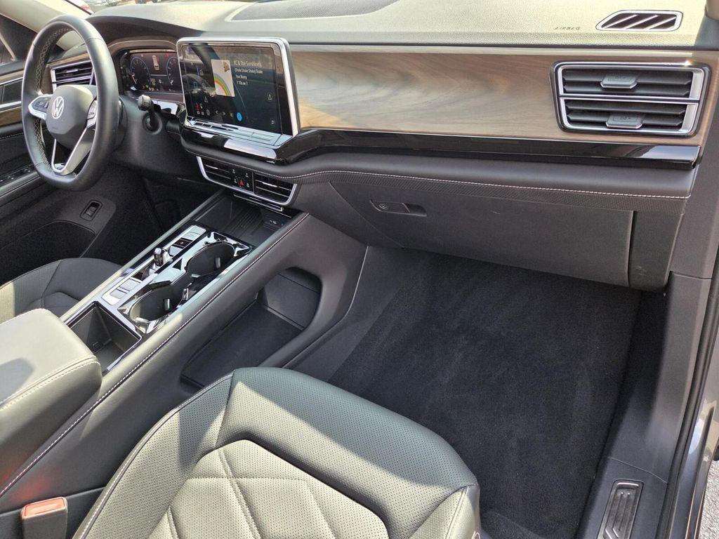 used 2025 Volkswagen Atlas car, priced at $30,484