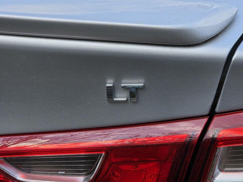 used 2018 Chevrolet Malibu car, priced at $13,124