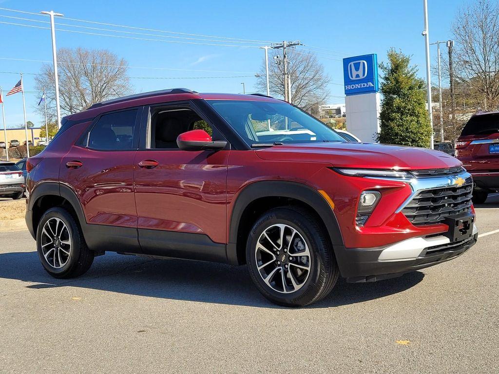 used 2025 Chevrolet TrailBlazer car, priced at $21,709