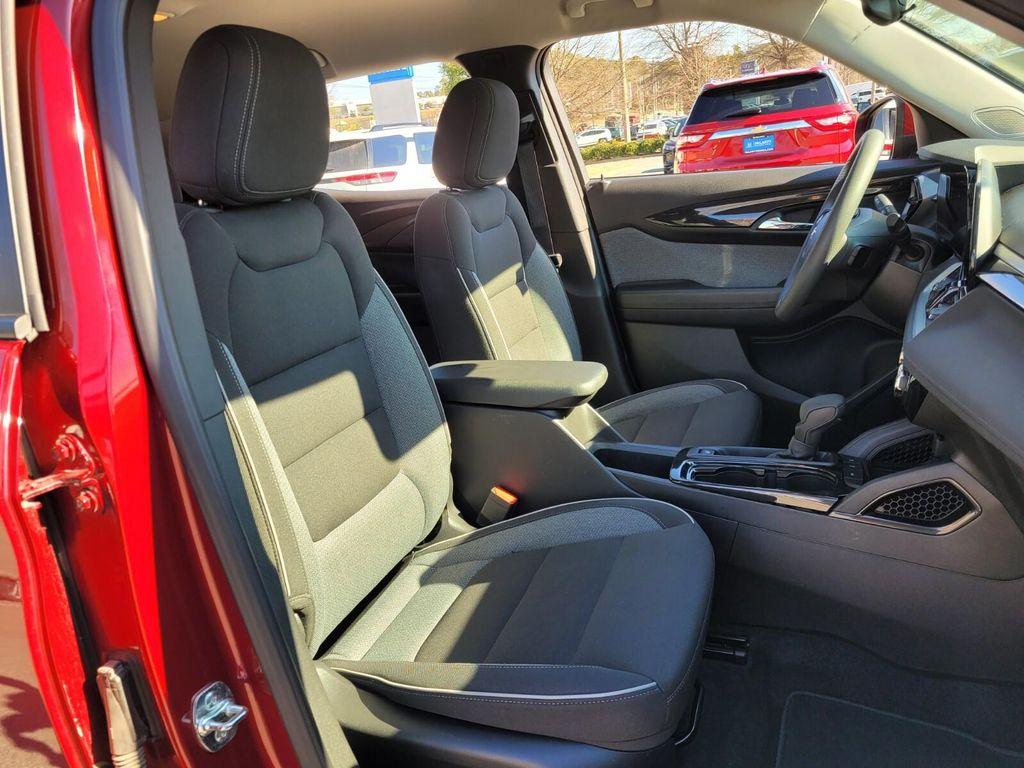 used 2025 Chevrolet TrailBlazer car, priced at $21,709