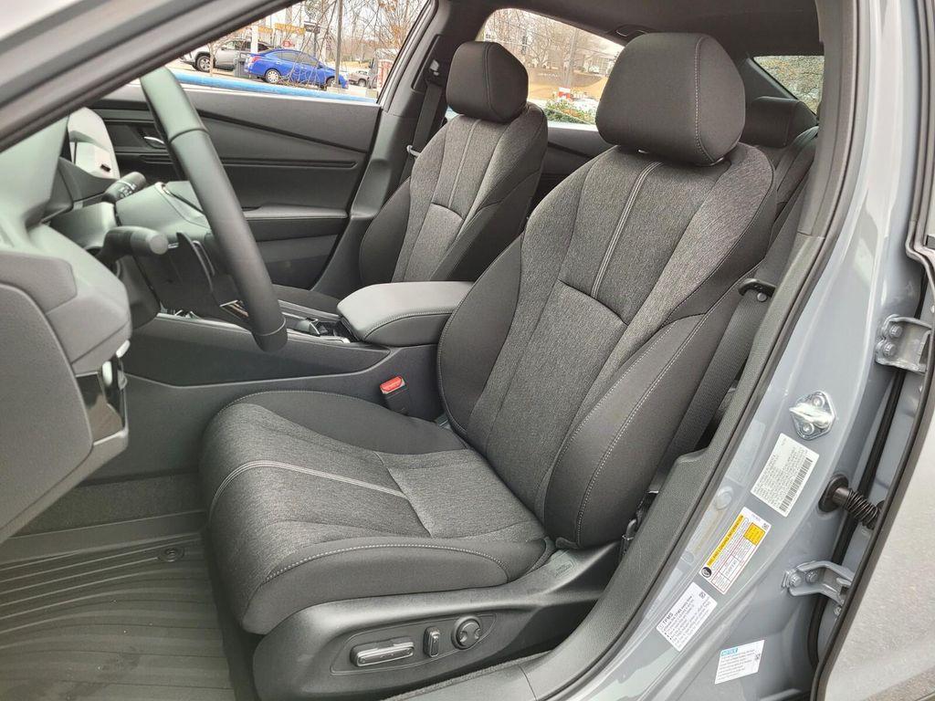 new 2025 Honda Accord Hybrid car, priced at $33,801