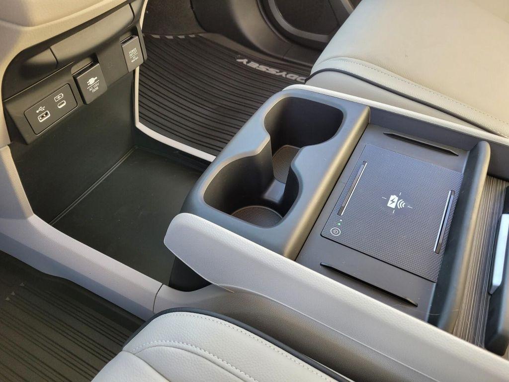 new 2026 Honda Odyssey car, priced at $46,879