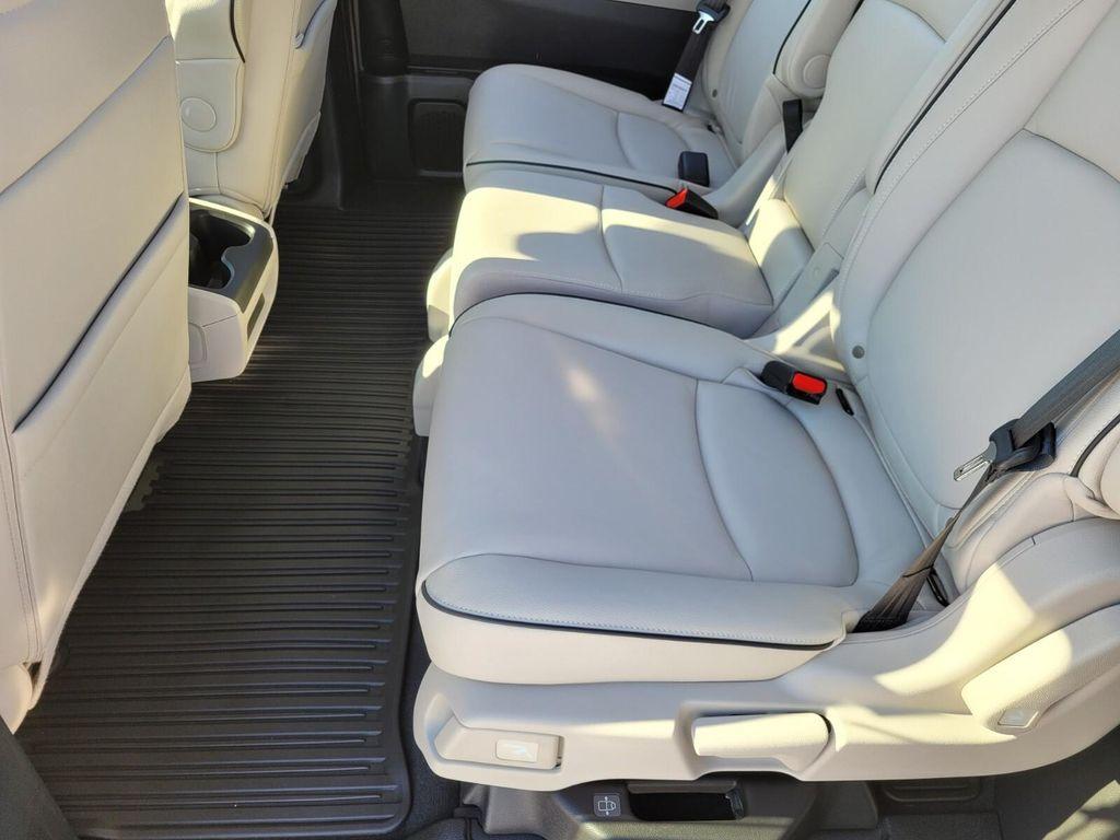 new 2026 Honda Odyssey car, priced at $46,879