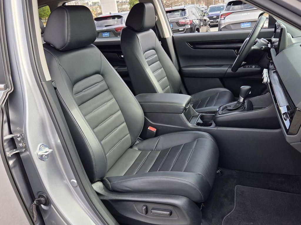 used 2023 Honda CR-V car, priced at $29,938